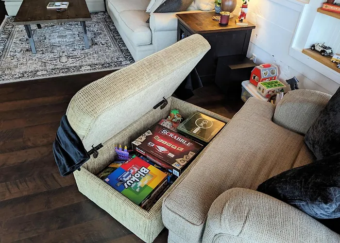 Best Hotels Near Brooklyn, Michigan