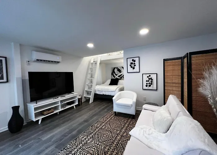 Top Accommodations in Matthews NC