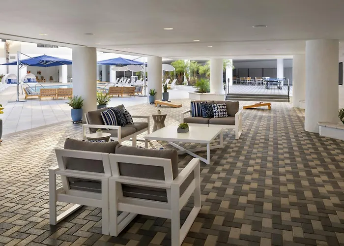 Explore Top Irvine Hotel Accommodations